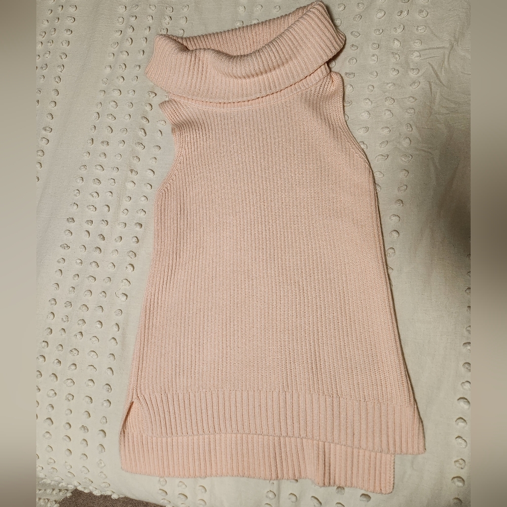 Micheal Kors Sleevless Knit Sweater